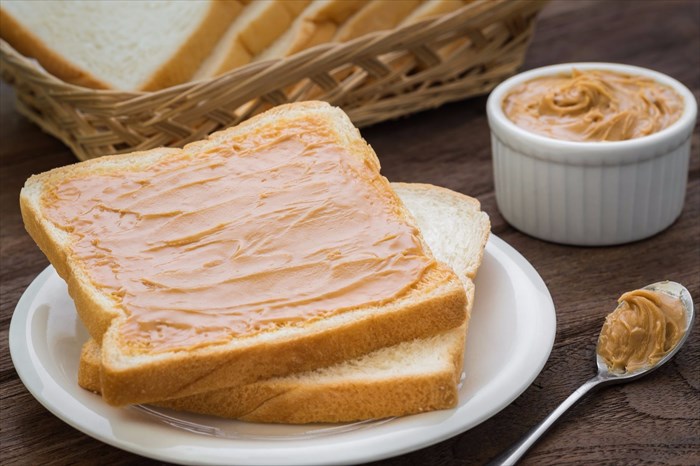 Peanut butter on bread