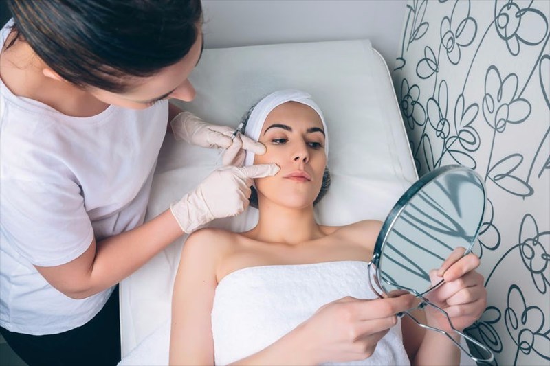 What happens during your first consultation for a face-lift?