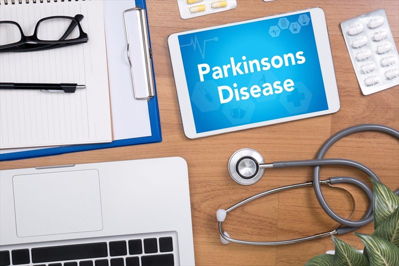 What are the stages of Parkinson’s disease?