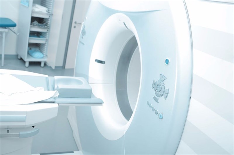 MRI (Magnetic Resonance Imaging)