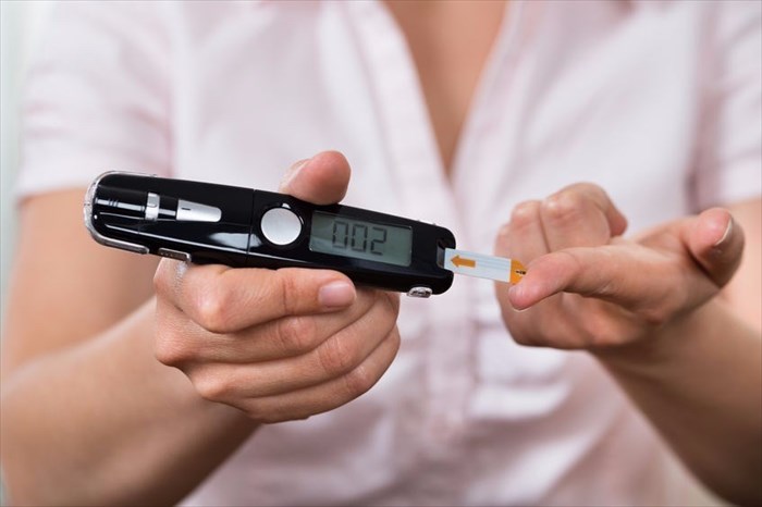 Testing blood sugar levels 