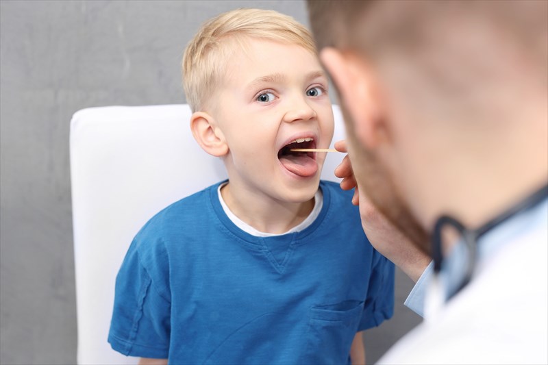 Toddlers should remain hospitalized after a tonsillectomy