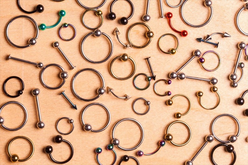 Possible body piercing health risks and complications