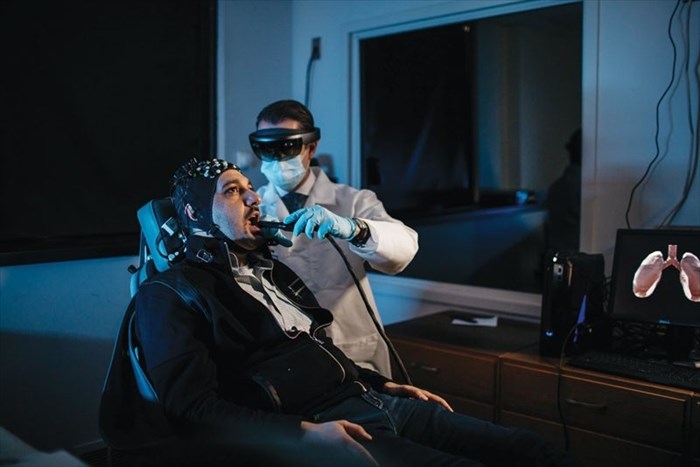 Using artificial intelligence to see pain