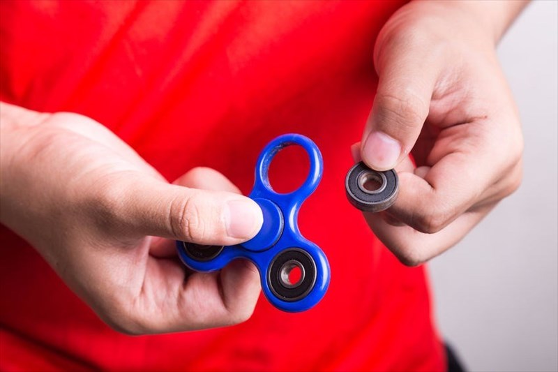The effect of fidget spinners on fine motor control