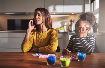 Parents smartphone addiction can be damaging to children